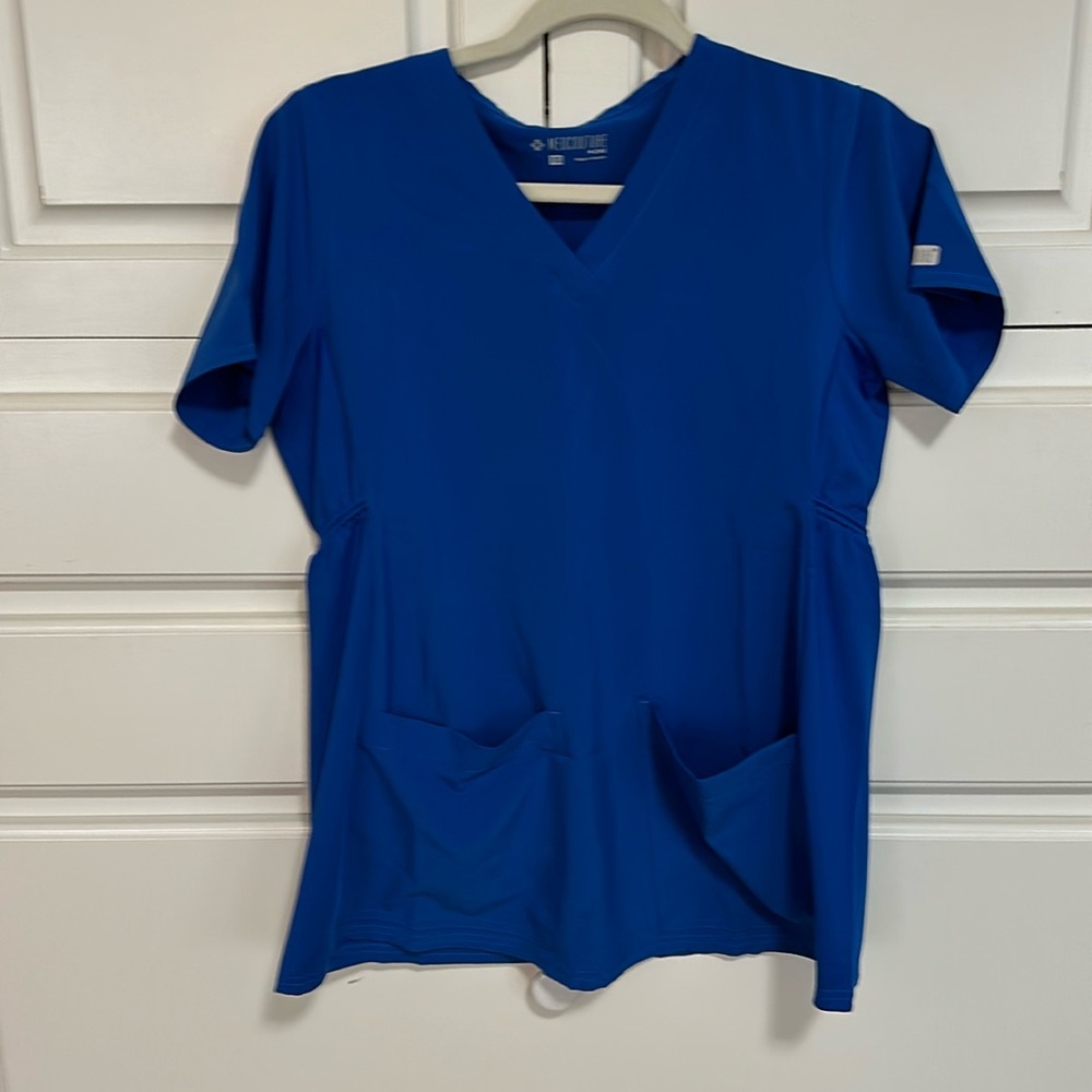 Med Couture Maternity scrub top